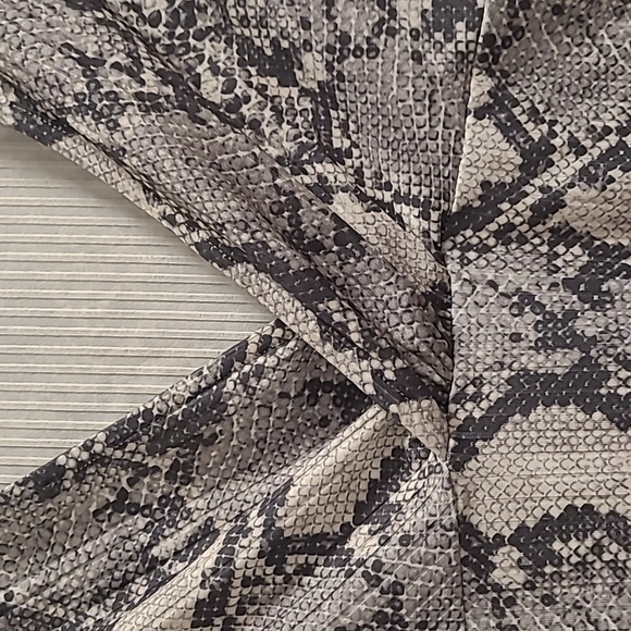 Snake Print Bodysuit - Picture 2 of 4